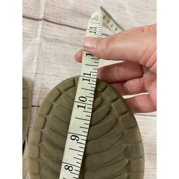 Crocs Women's Neutral Casual Comfort Flip Flops - W8 - Picture 7 of 11